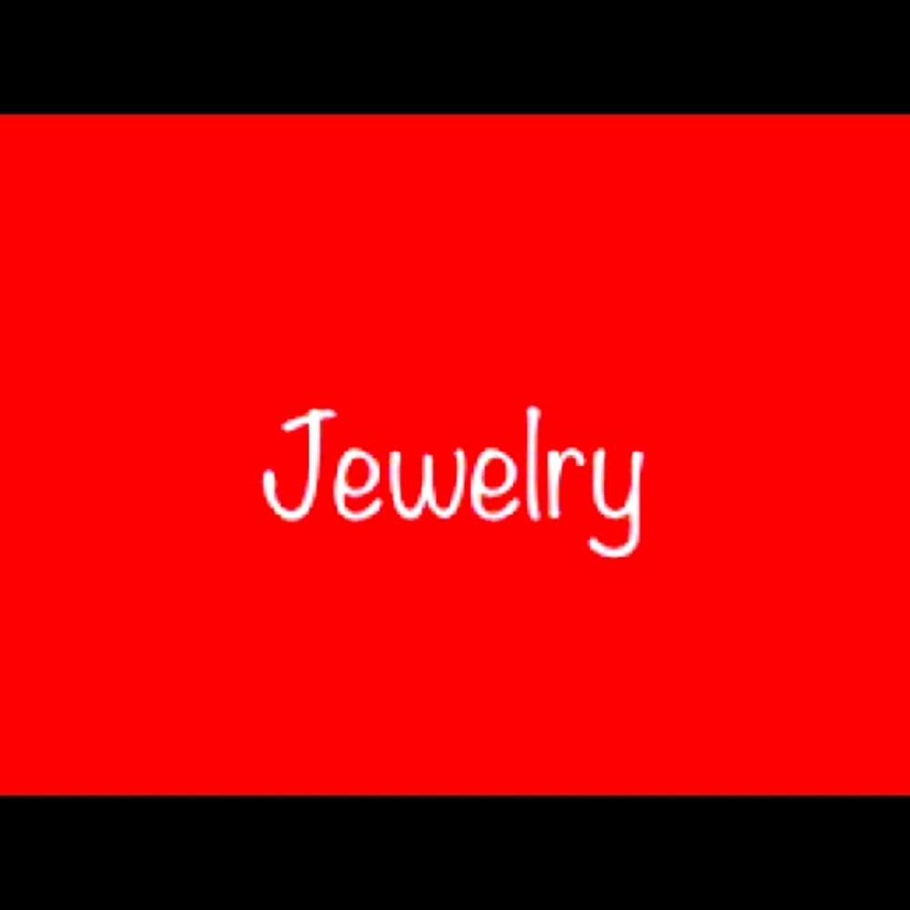 Welcome to Alvena’s Closet!
